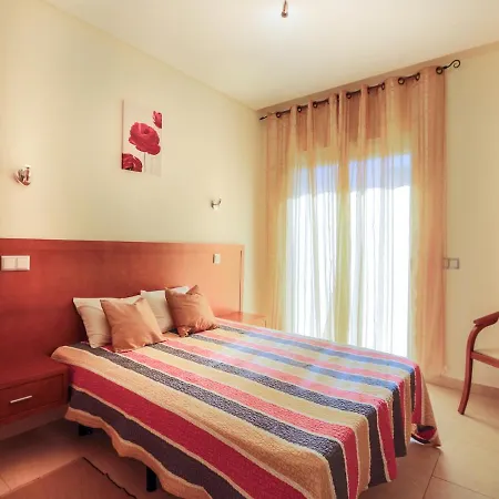 V4, Jardins Branqueira4 Near Beach,