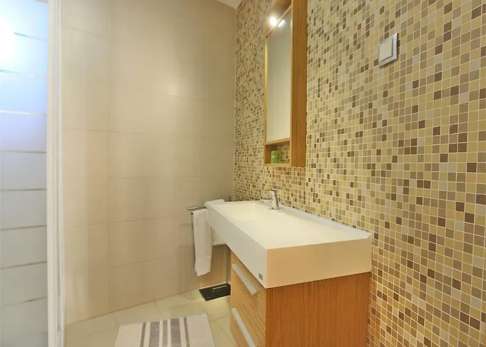 Villa V4, Jardins Branqueira4 Near Beach,