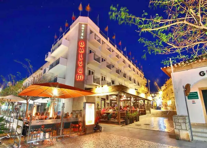 V4, Jardins Branqueira4 Near Beach, Villa Albufeira