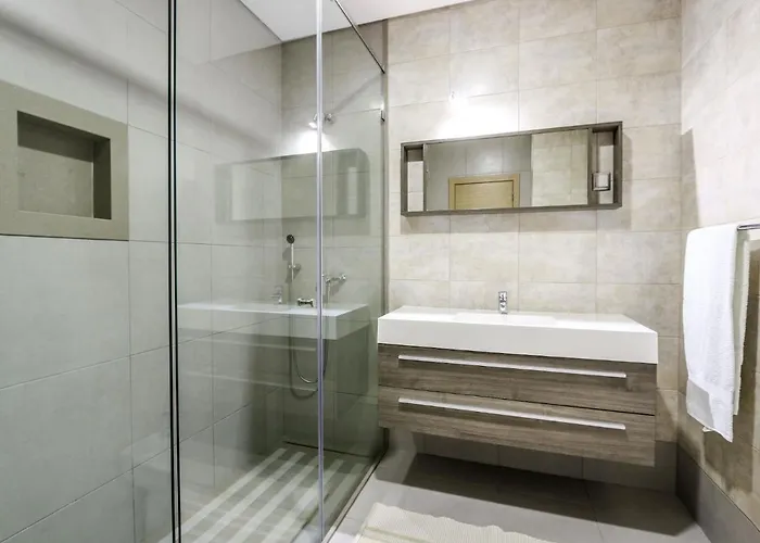 Villa V4, Jardins Branqueira4 Near Beach, *