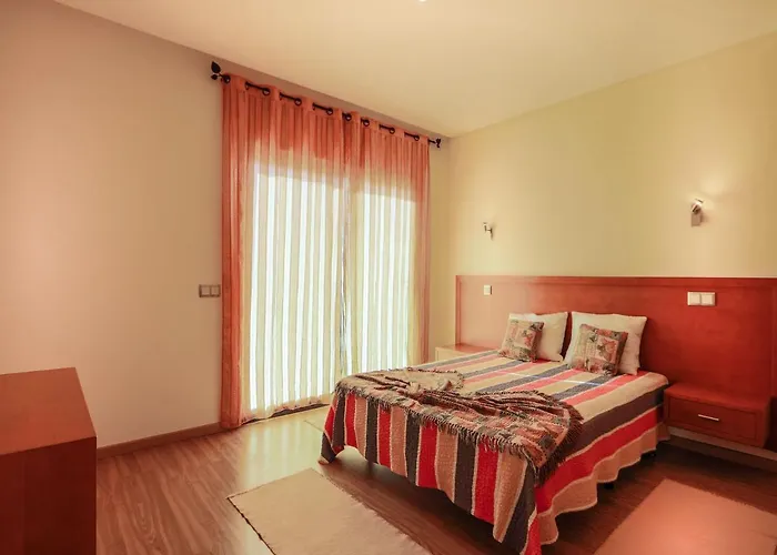 Villa V4, Jardins Branqueira4 Near Beach, *