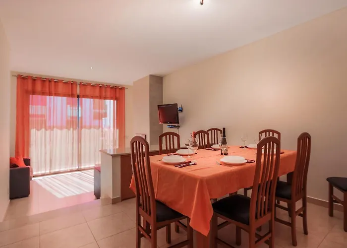 Villa V4, Jardins Branqueira4 Near Beach, *