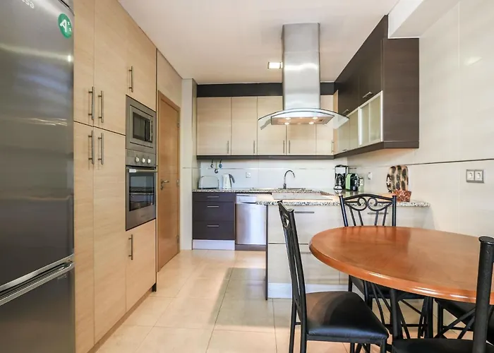 V4, Jardins Branqueira4 Near Beach,