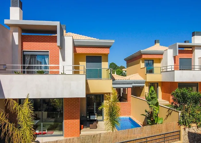 V4, Jardins Branqueira4 Near Beach,